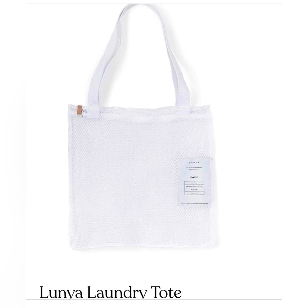 LUNYA Laundry Bag NWOT White with Handle White